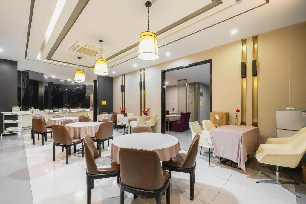 Magnotel Hotel Shanghai Railway Station Magnolia Plaza Exterior photo